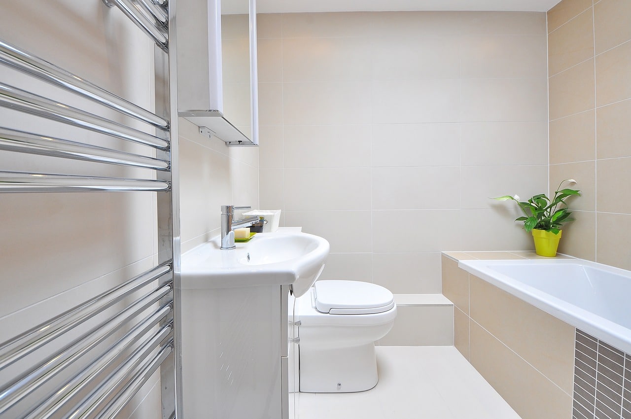 découvrez des solutions innovantes pour optimiser l'espace de votre petite salle de bain. transformez votre espace confiné en un havre de paix fonctionnel et esthétique grâce à nos conseils pratiques et idées déco.