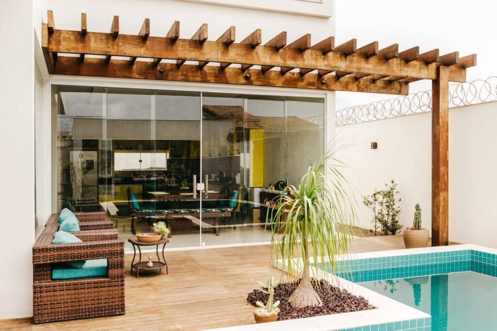 une pergola en bois
